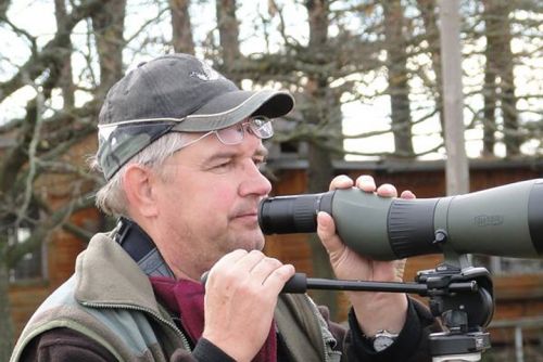 Jak pozorovat ptáky aneb 40 let s dalekohledem na krku